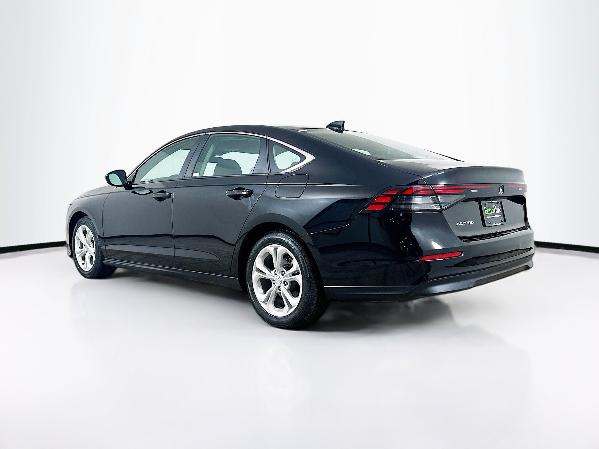 Used 2025 Honda Accord LX image 5