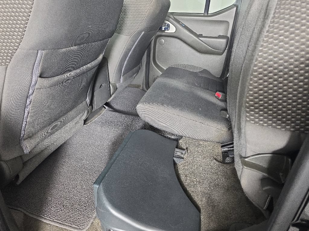 Used 2017 Nissan Frontier PRO-4X AWD/4WD image 25