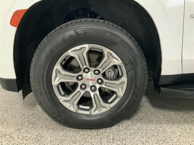 Used 2022 GMC Yukon XL SLE w/ Max Trailering Package image 11