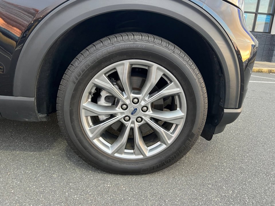 Used 2022 Ford Explorer XLT w/ Equipment Group 202A image 29