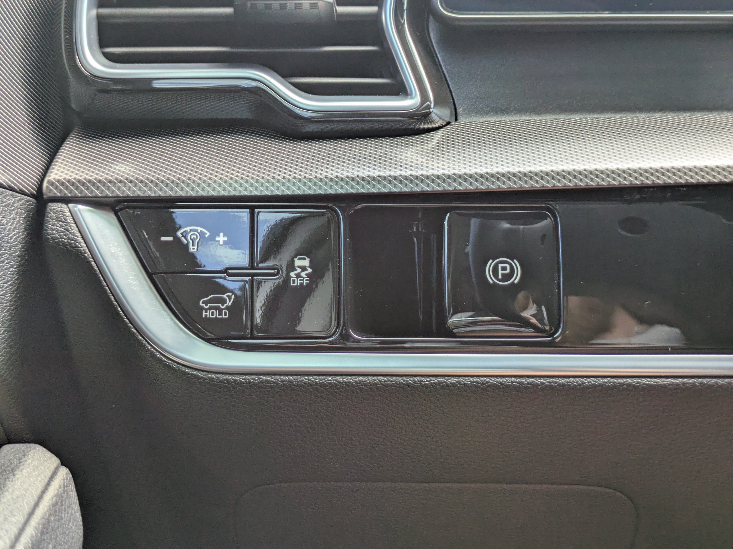 Used 2025 Kia Sportage SX FWD image 26