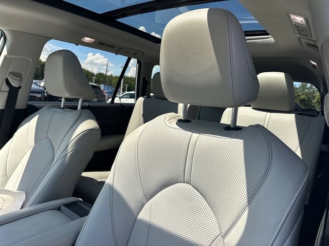 Used 2025 Toyota Grand Highlander AWD Hybrid image 20