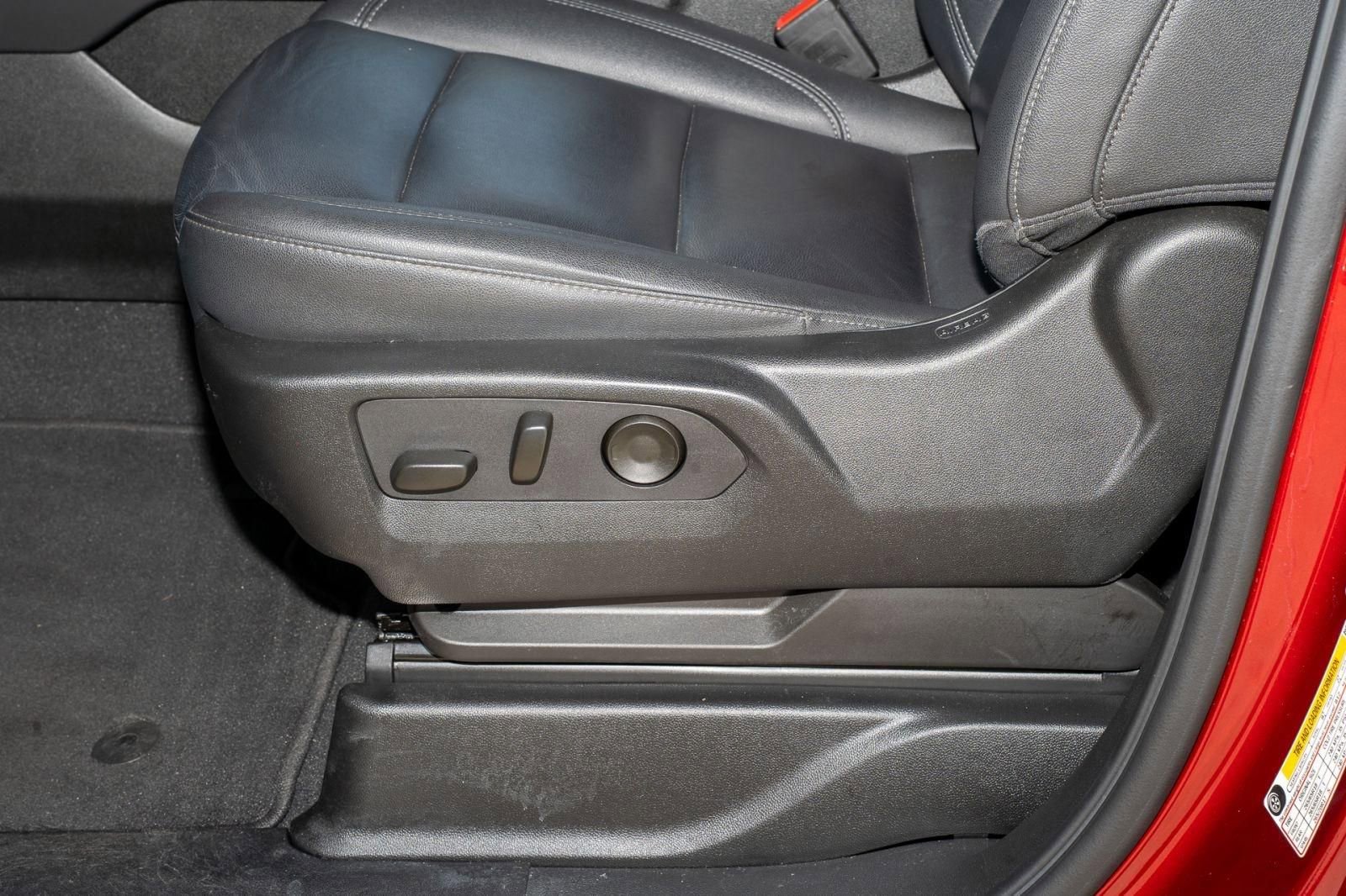 Used 2023 Chevrolet Tahoe LT w/ Luxury Package image 30