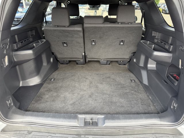 Certified 2025 Toyota 4Runner SR5 AWD/4WD image 26