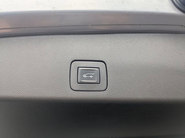 Used 2022 Buick Encore GX Select w/ Sport Touring Package image 13