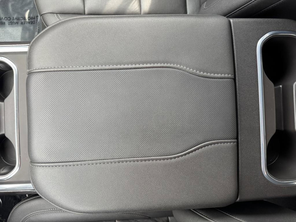 Used 2025 Chevrolet Silverado 3500 LTZ w/ LTZ Premium Package image 37