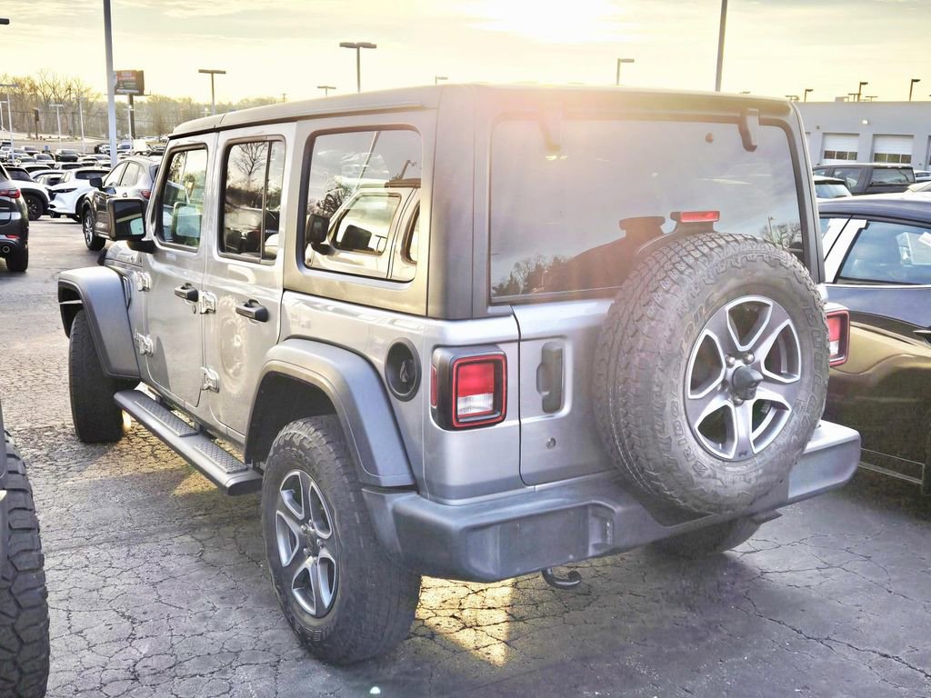 Used 2019 Jeep Wrangler Unlimited Sport S image 3