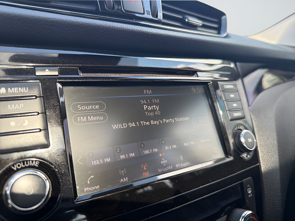 Used 2022 Nissan Rogue Sport SL w/ Premium Package AWD/4WD image 35