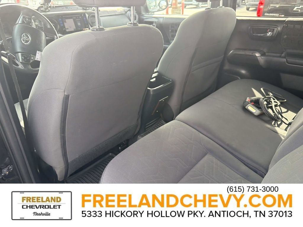 Used 2018 Toyota Tacoma TRD Off-Road image 17