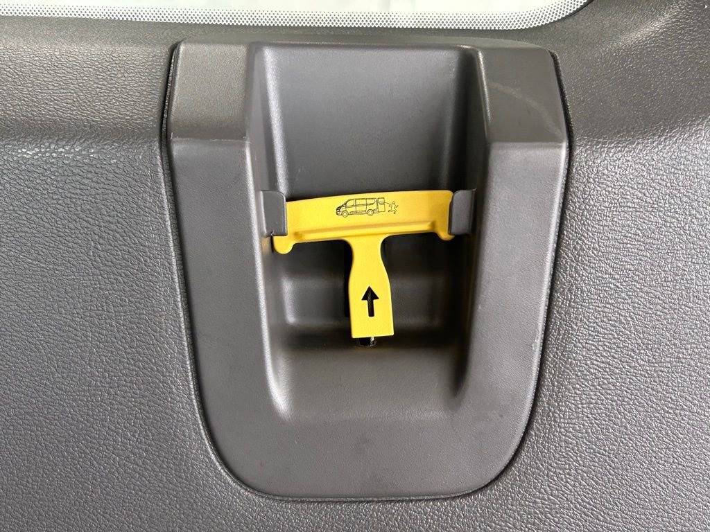 Used 2024 Ford Transit 350 XLT image 41