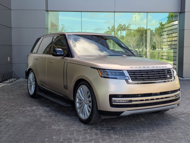New 2025 Land Rover Range Rover SE image 7