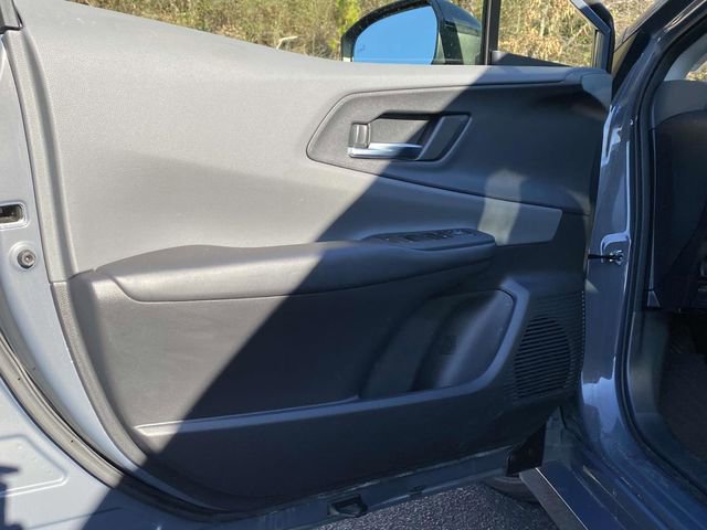 Used 2025 Toyota Prius XLE image 18