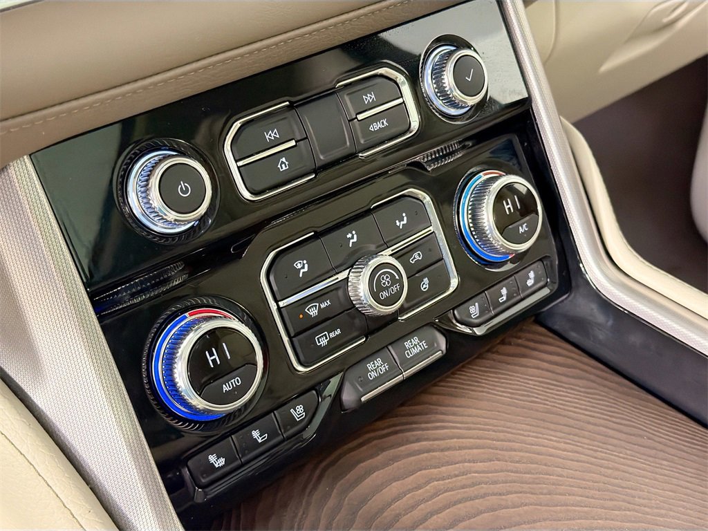 Used 2024 GMC Yukon Denali image 15