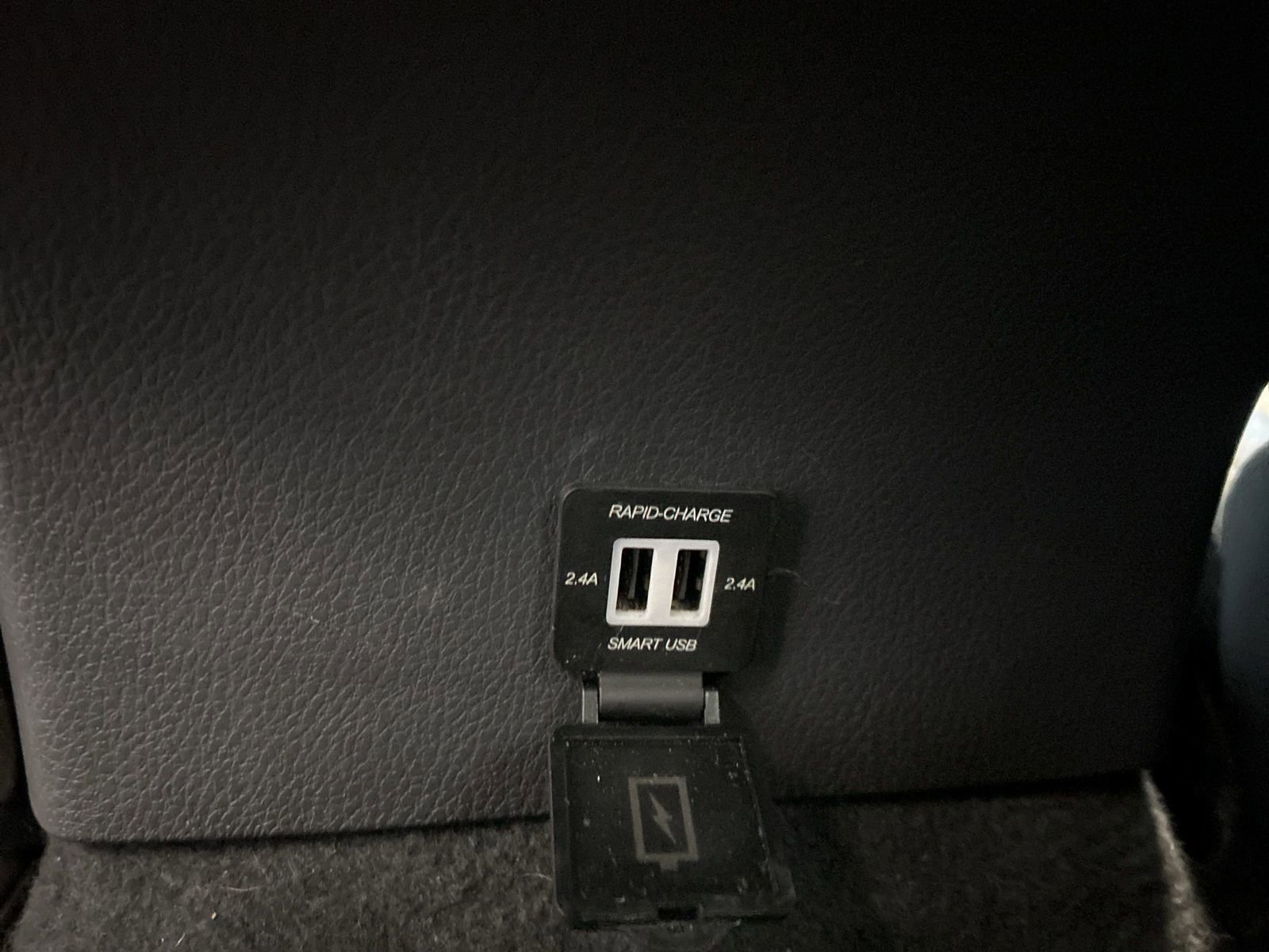 Used 2023 Toyota Camry SE image 12