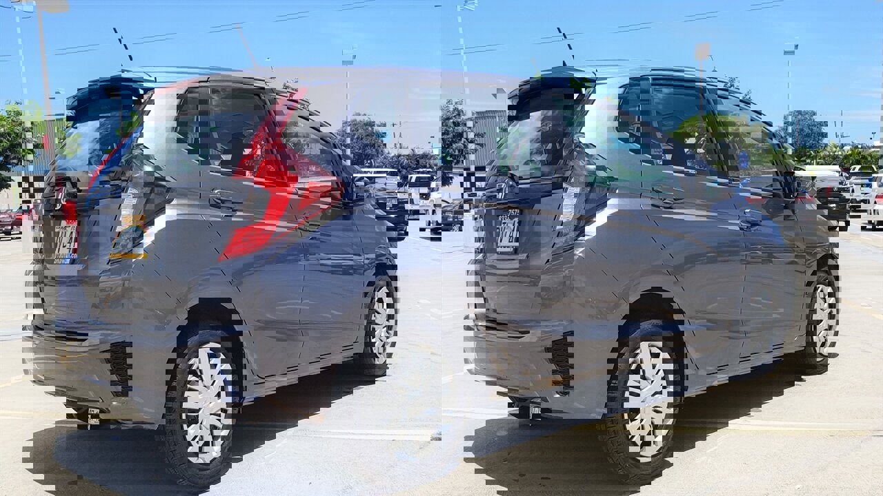 Used 2017 Honda Fit LX image 6
