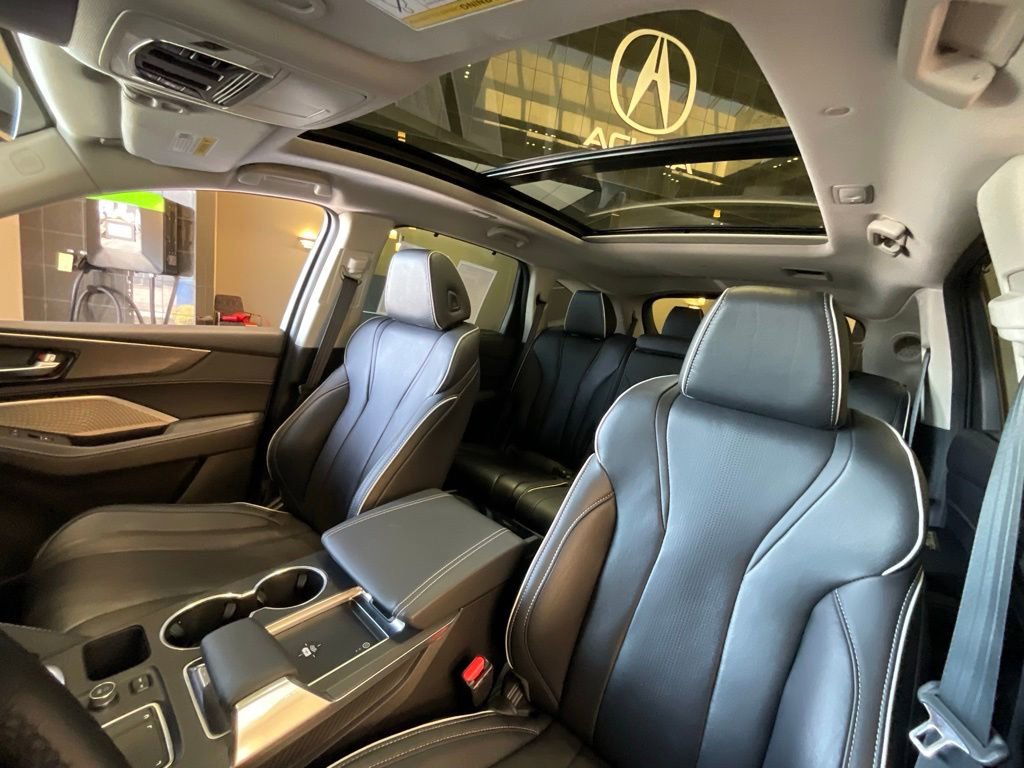 Certified 2023 Acura MDX SH-AWD w/ Advance Package image 11