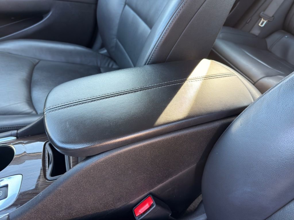 Used 2024 Chevrolet Malibu LT image 30