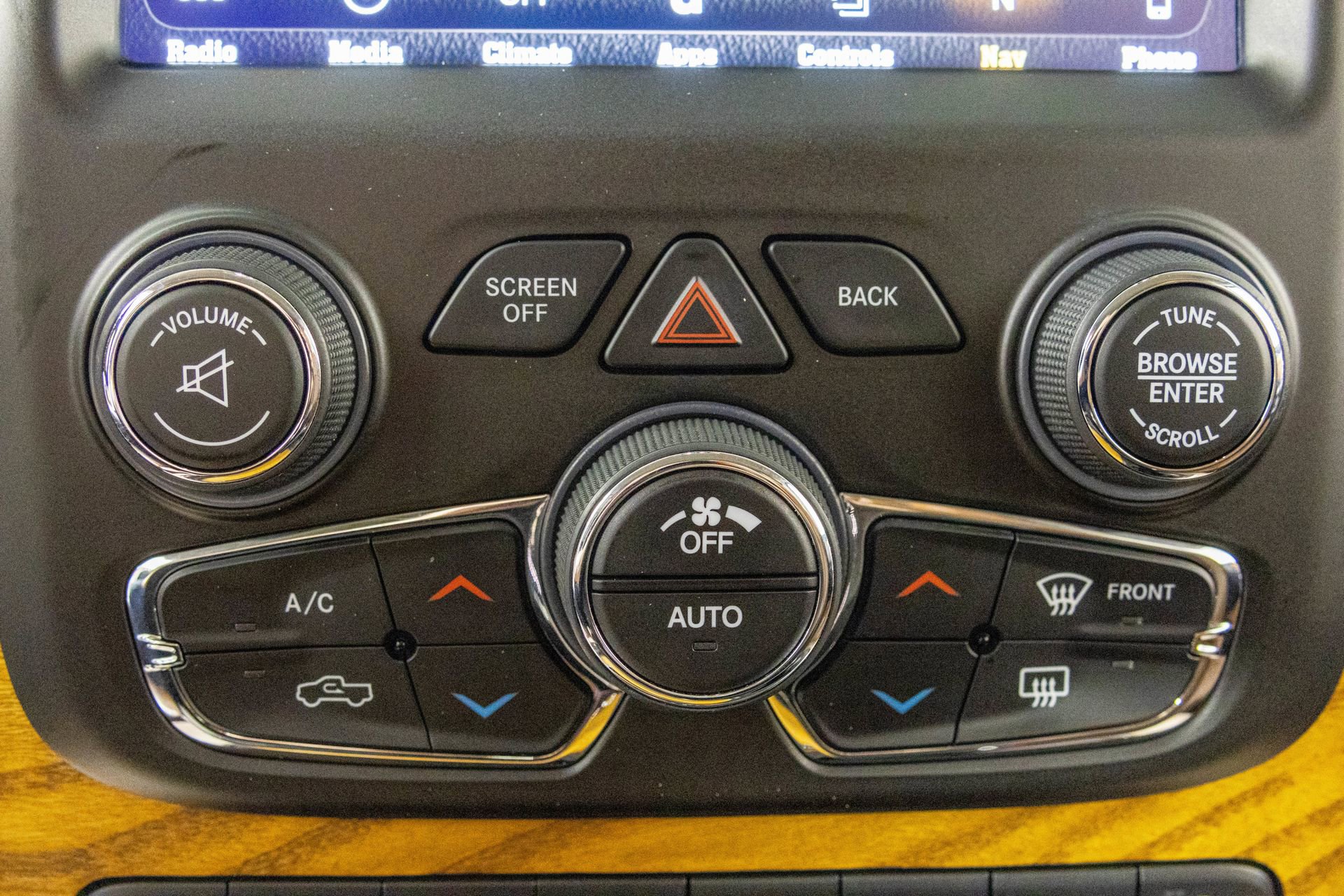 Used 2018 RAM 2500 Longhorn w/ Convenience Group image 32