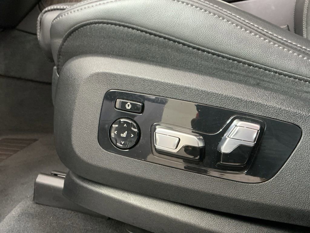Certified 2023 BMW X7 xDrive40i w/ Premium Package image 21
