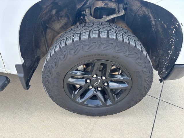 Used 2024 Chevrolet Silverado 1500 LT Trail Boss w/ Protection Package AWD/4WD image 31