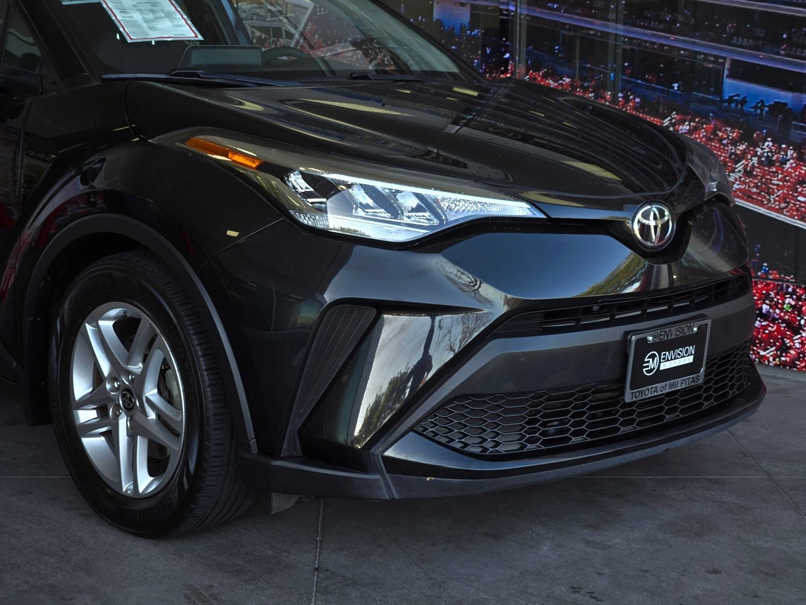 Certified 2020 Toyota C-HR LE FWD image 2