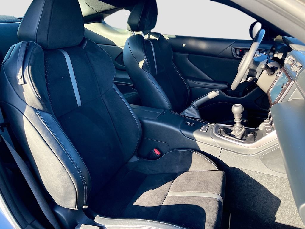 Used 2024 Toyota GR86 Premium RWD image 25