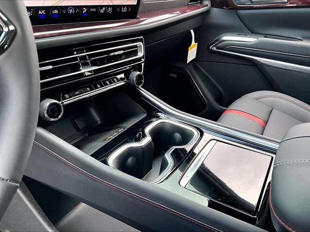 New 2026 Chevrolet Traverse RS w/ LPO, Floor Liner Package AWD/4WD image 13