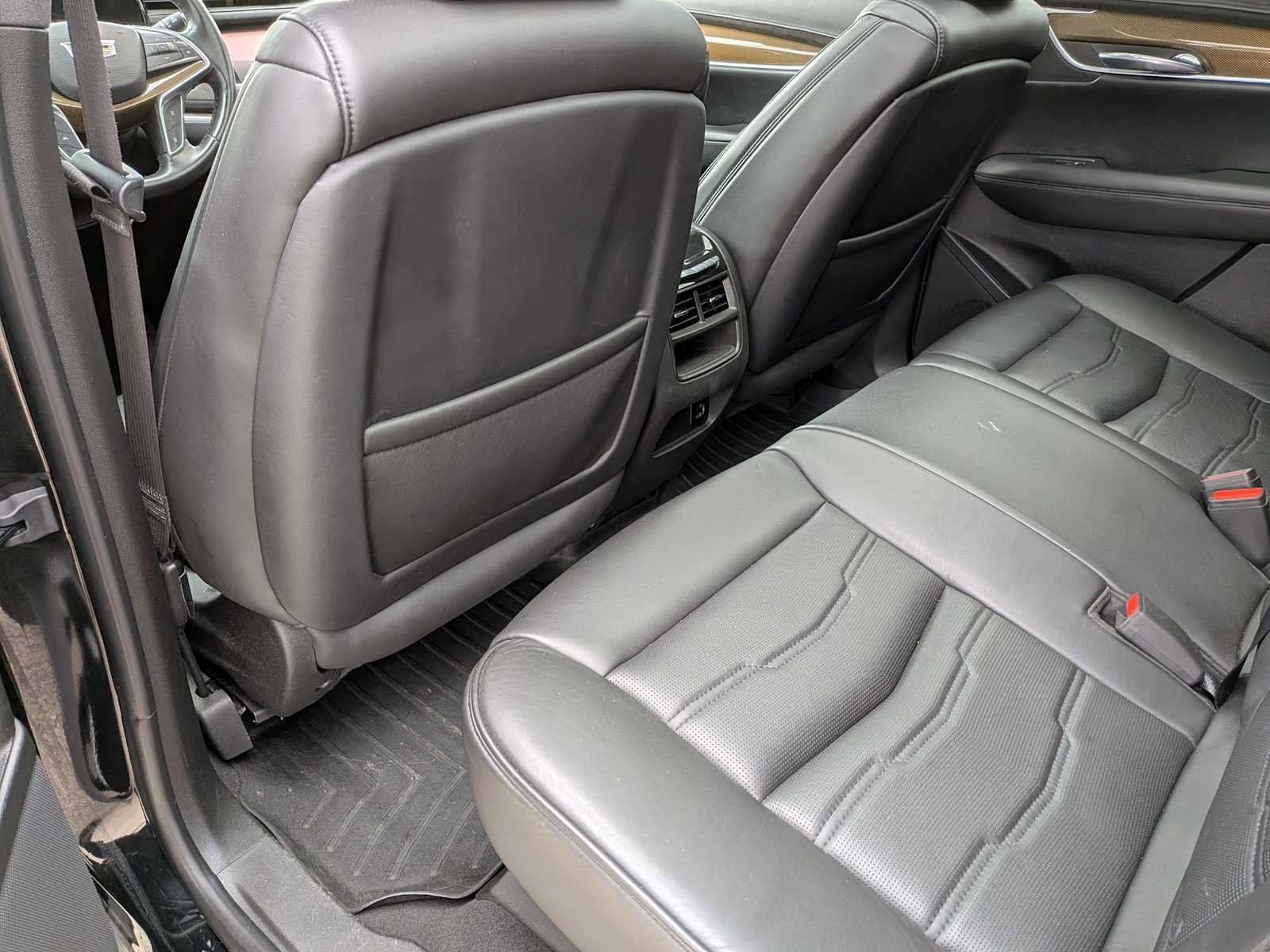 Used 2017 Cadillac XT5 Platinum image 17