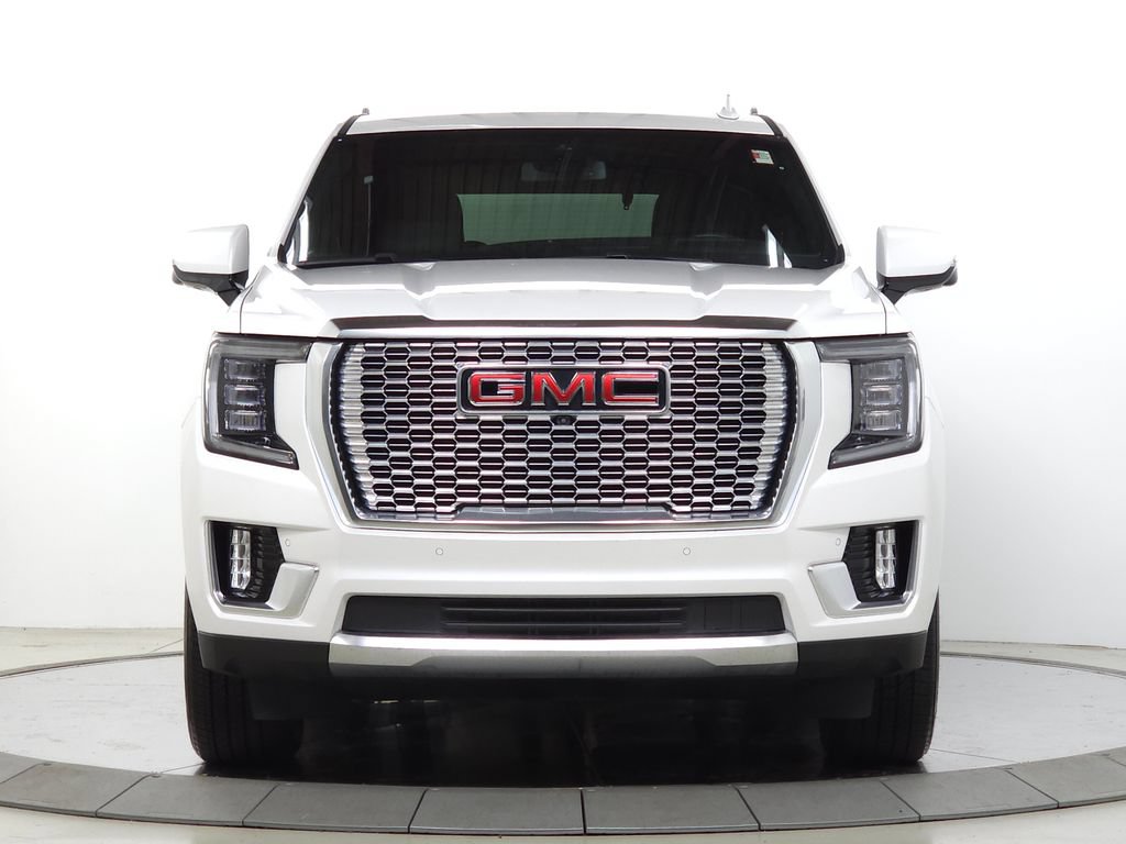 Used 2024 GMC Yukon Denali AWD/4WD image 2