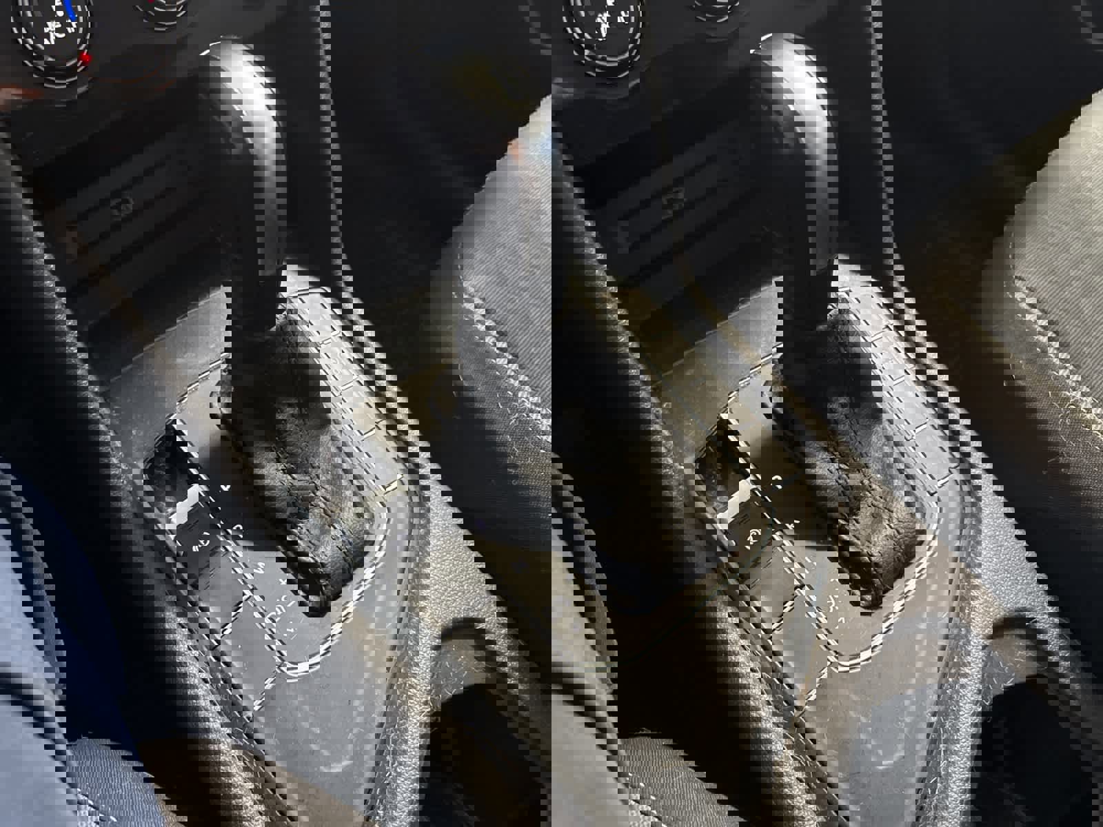 Used 2018 Volkswagen Tiguan S image 25