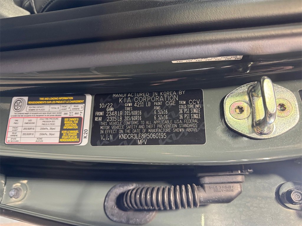 Certified 2023 Kia Niro EX image 31