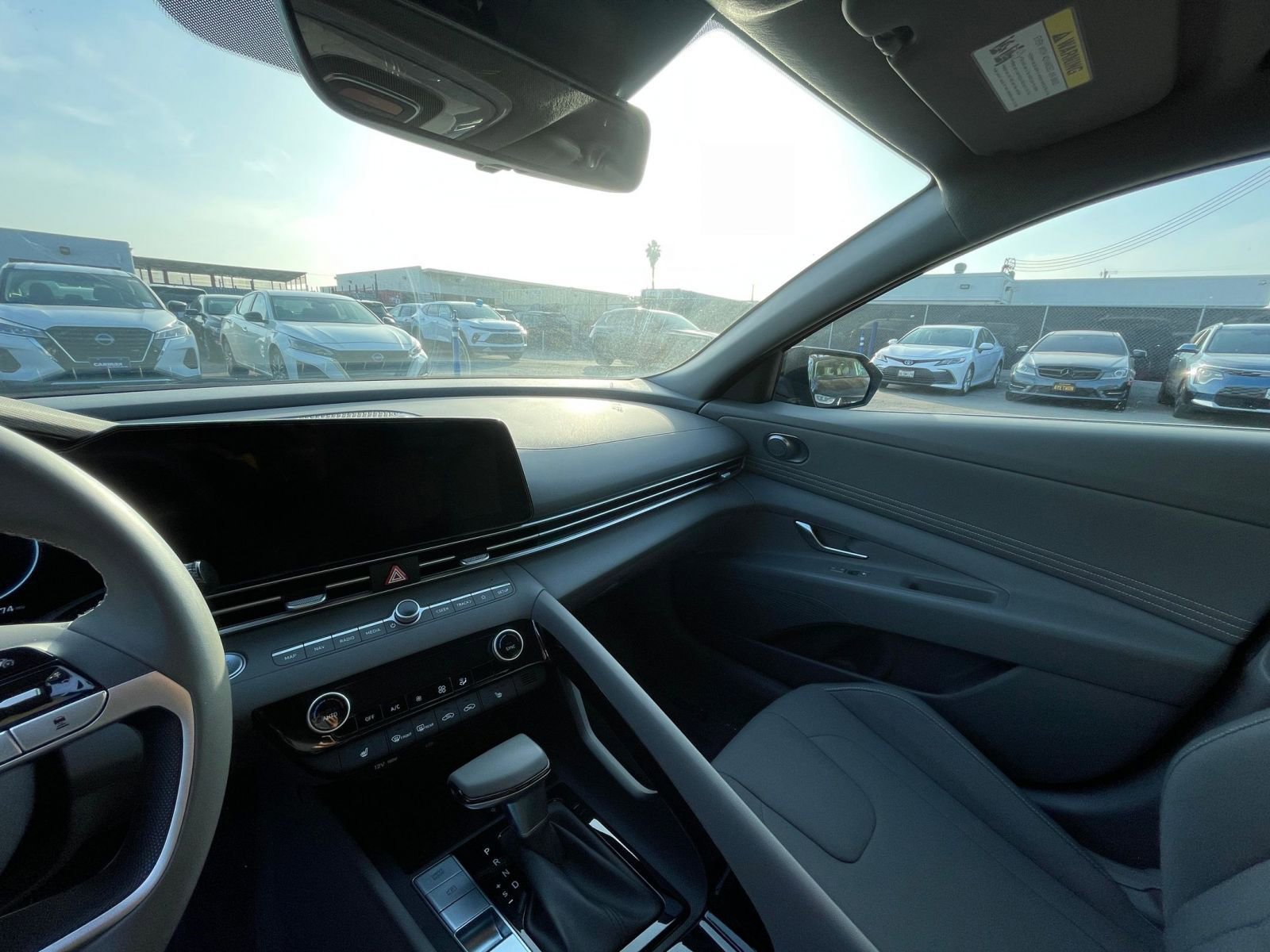 Used 2025 Hyundai Elantra SEL image 35