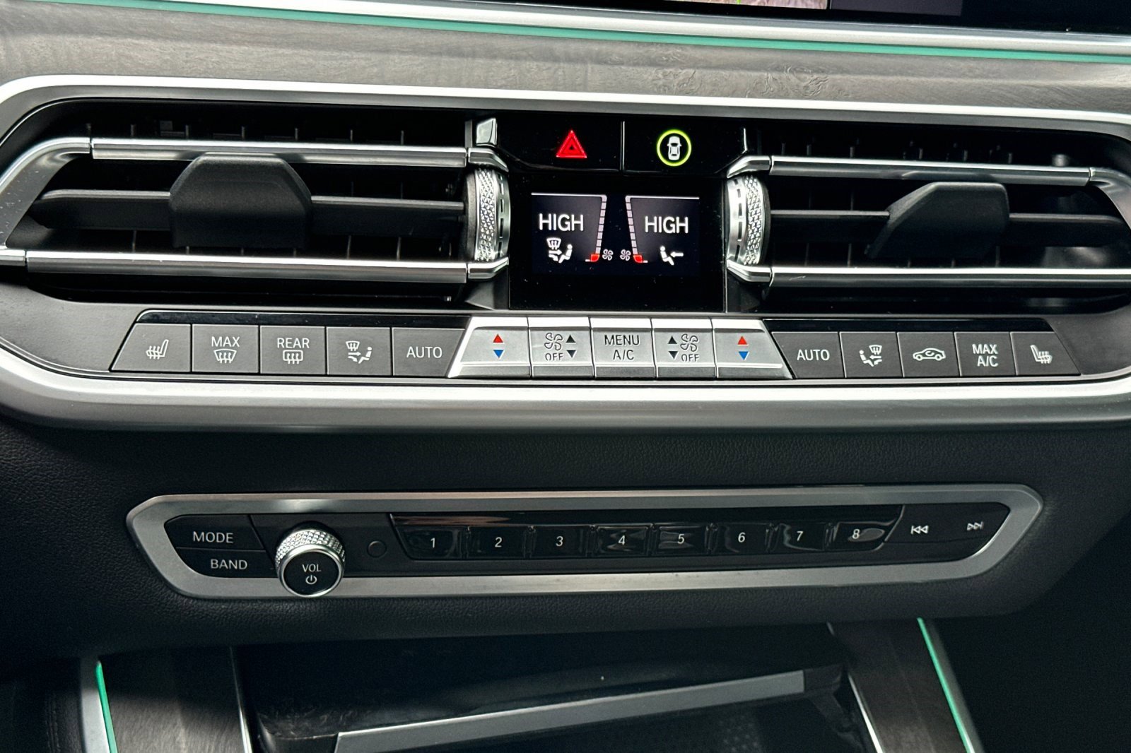 Certified 2022 BMW X5 xDrive45e w/ Climate Comfort Package image 27