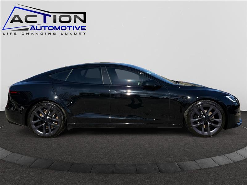 Used 2022 Tesla Model S Plaid image 8