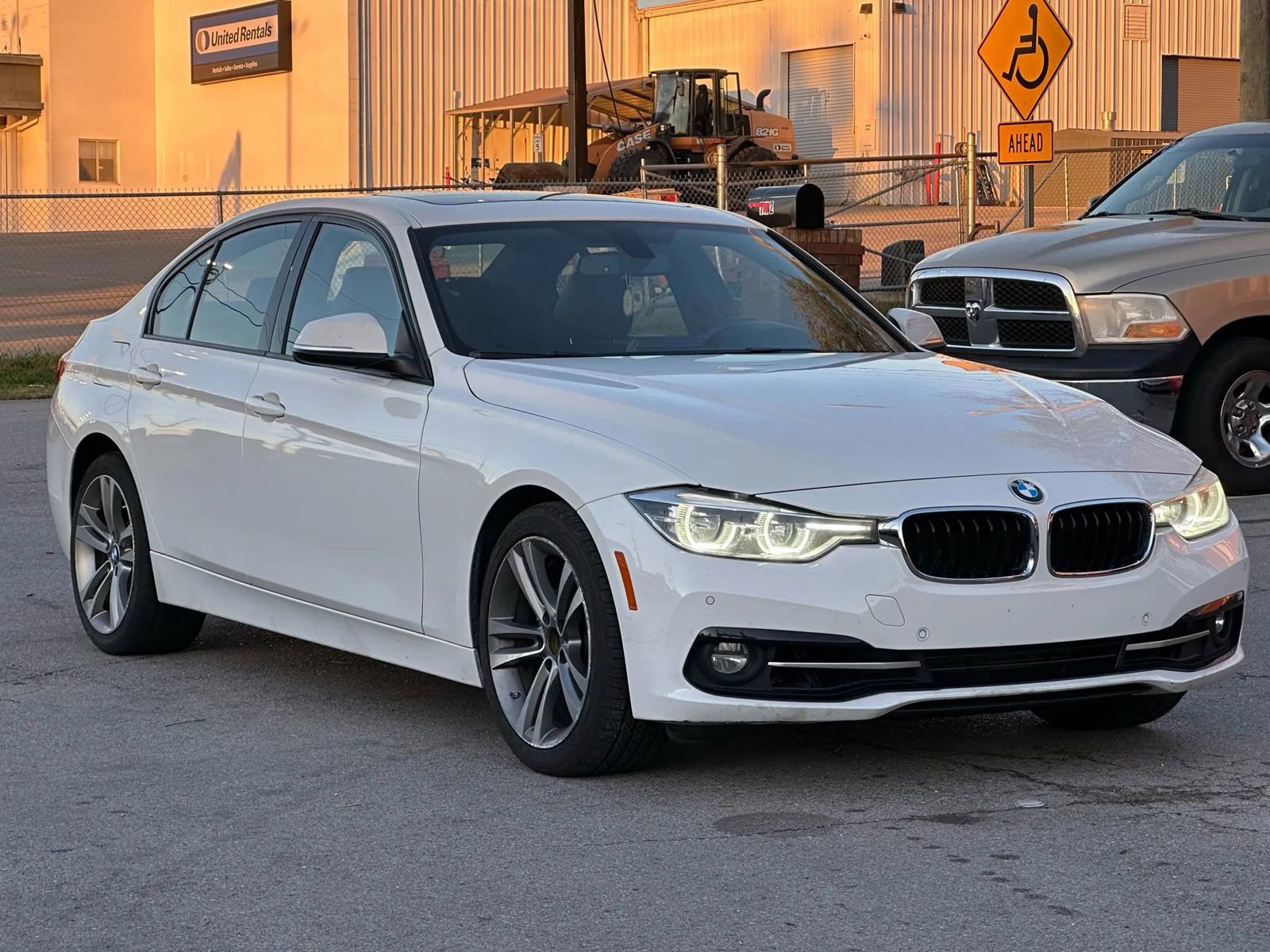 Used 2016 BMW 328i Sedan RWD image 3