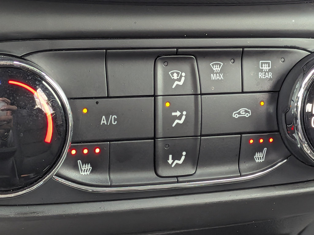Certified 2022 Chevrolet TrailBlazer RS FWD image 21