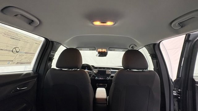 New 2027 Chevrolet Bolt LT w/ Comfort Package FWD image 27