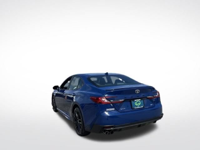 Used 2025 Toyota Camry SE FWD image 11