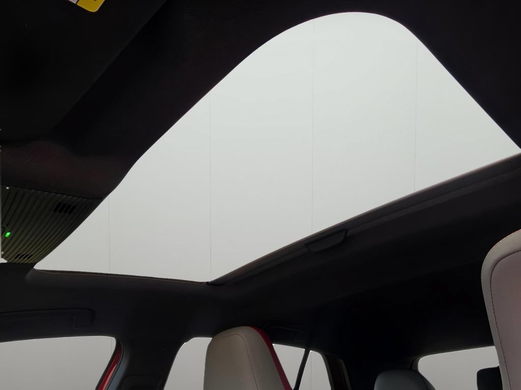 Used 2024 Volkswagen GTI SE FWD image 27