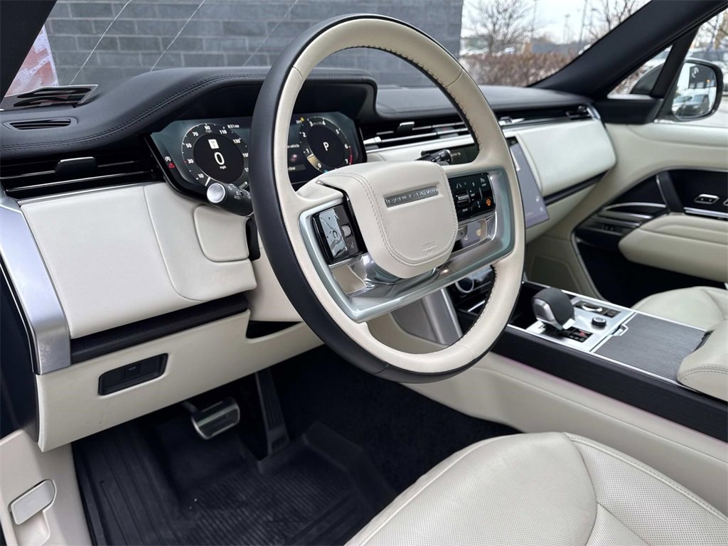 Used 2023 Land Rover Range Rover SE image 21