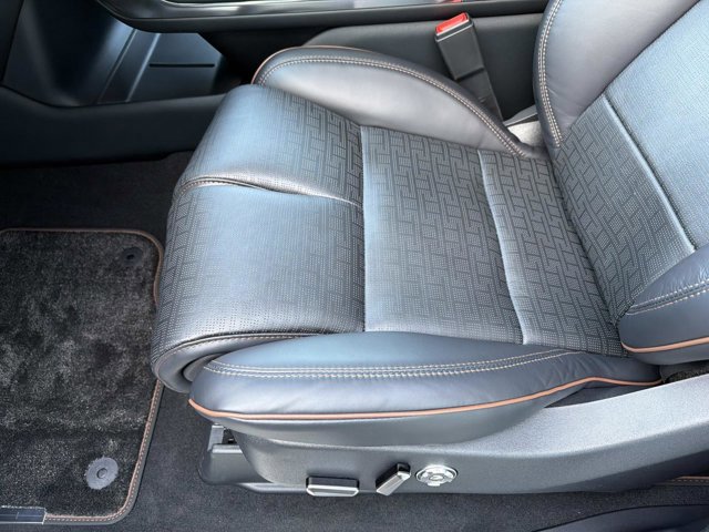New 2026 Lincoln Navigator Black Label AWD/4WD image 11