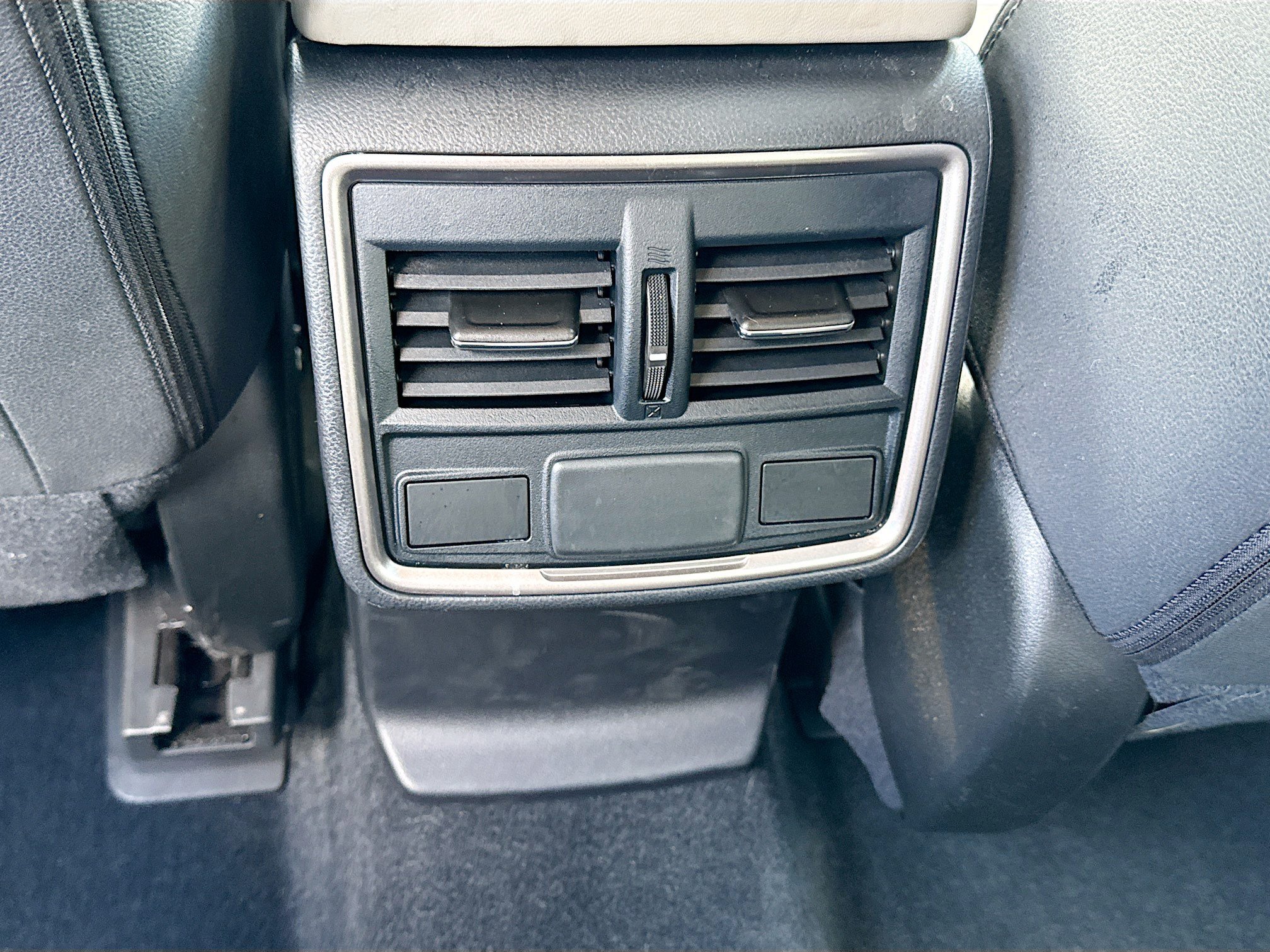 Used 2024 Subaru Forester Premium AWD/4WD image 19