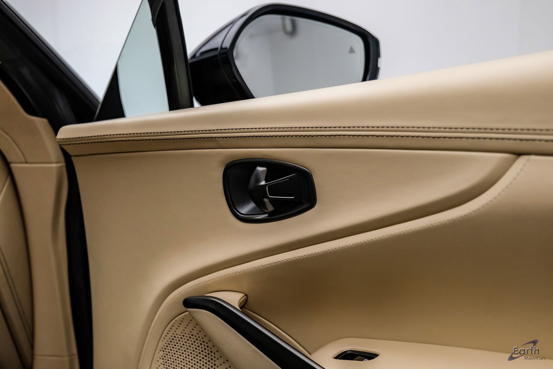 Used 2023 Aston Martin DBX 707 image 89