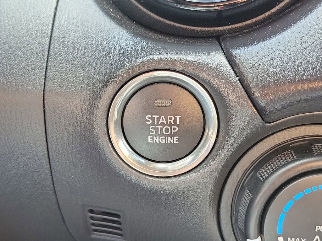 Used 2024 MAZDA MX-5 Miata Club w/ Weather Package image 25