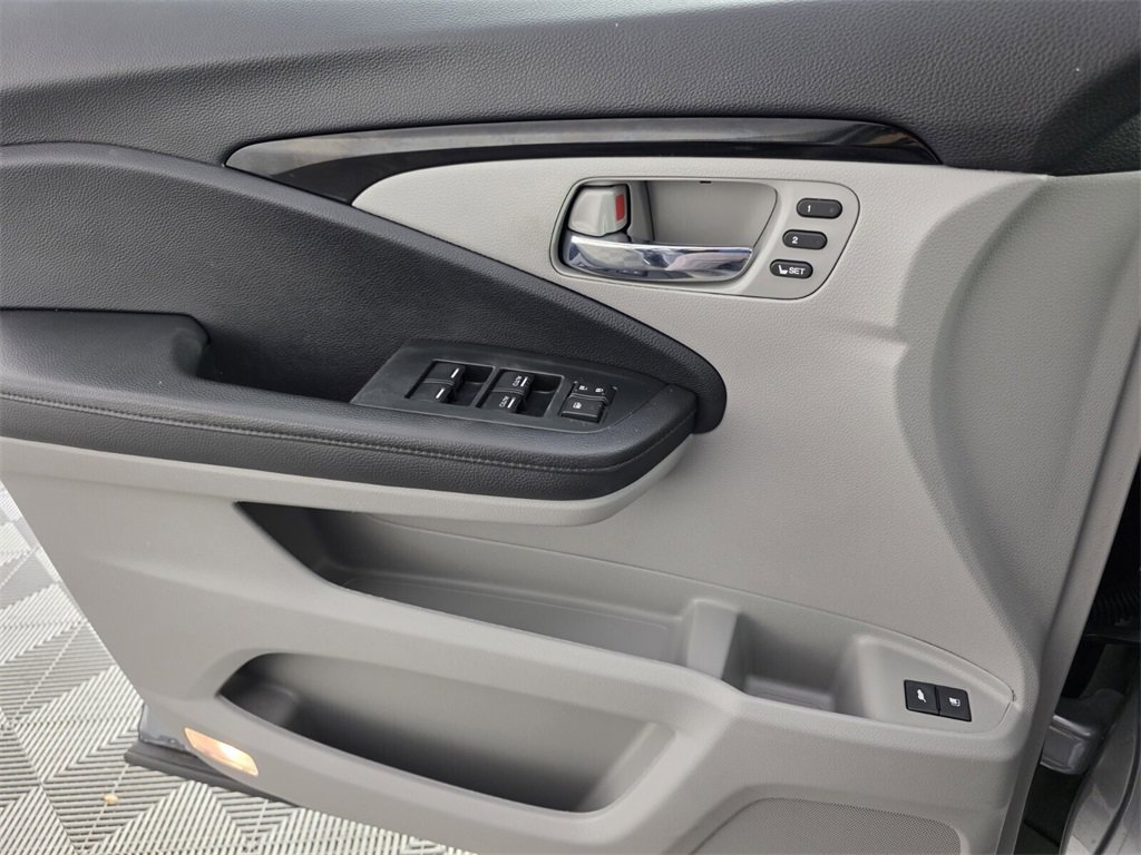 Used 2022 Honda Pilot Elite image 33
