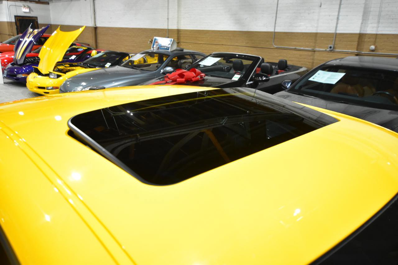 Used 2012 Dodge Challenger R/T image 13