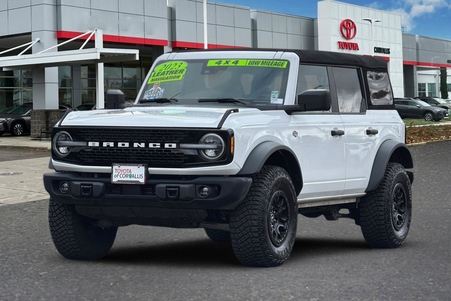 Used 2023 Ford Bronco Wildtrak image 8
