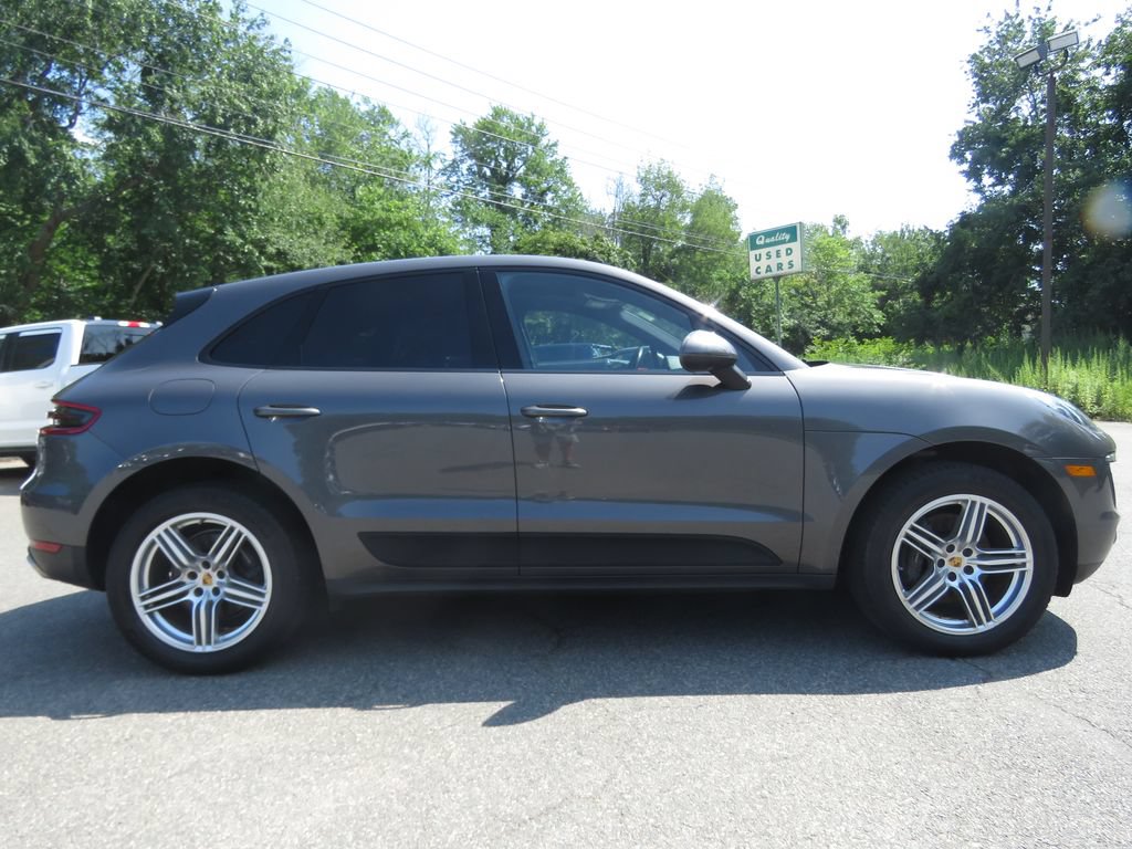 Used 2017 Porsche Macan AWD/4WD image 4