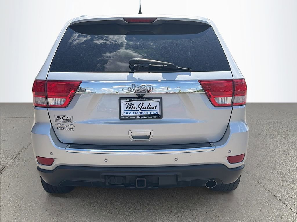 Used 2013 Jeep Grand Cherokee Limited w/ Trailer Tow Group AWD/4WD image 5