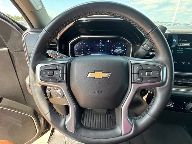 Used 2023 Chevrolet Silverado 1500 LT AWD/4WD image 18